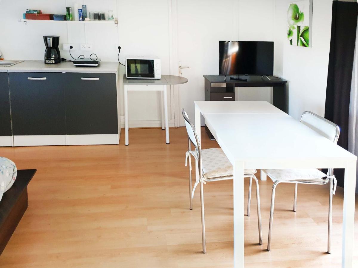 Studio, chambres, appartement, gite Vendegies-sur-Ecaillon Exterior foto